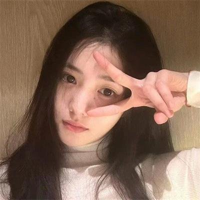 府上娶了个锦鲤新娘封面